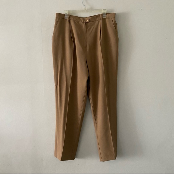 Bellessa 3 piece suit camel color Blazer, Skirt and trouser - Picture 7 of 13